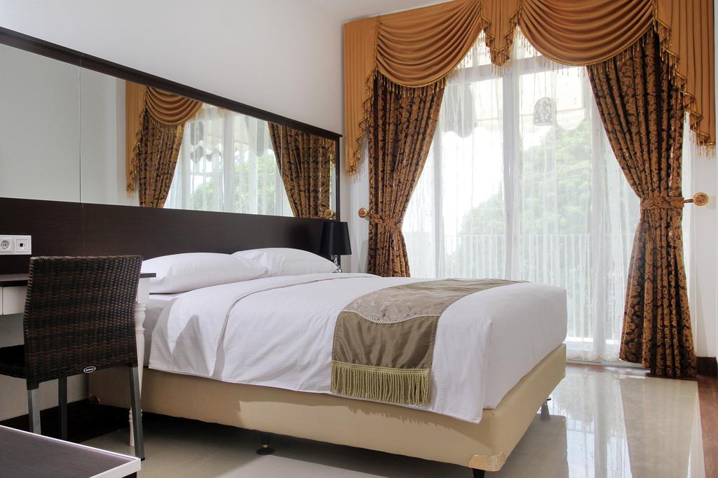 The Victoria Guesthouse Bandung Ngoại thất bức ảnh