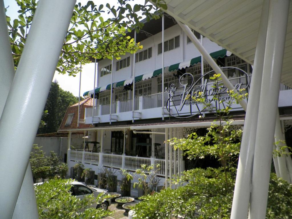 The Victoria Guesthouse Bandung Ngoại thất bức ảnh