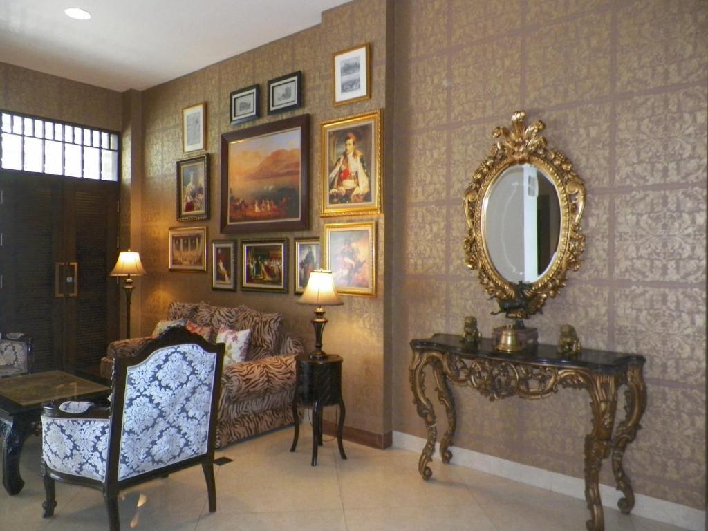The Victoria Guesthouse Bandung Ngoại thất bức ảnh